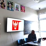 Nauczyciel  historii opowiada o historii barw narodowych.jpg