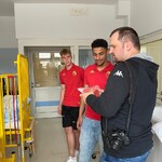 PODPISYWANIE AUTOGRAFÓ NASZYCH GOŚCI Z KLUBU JAGIELONIA