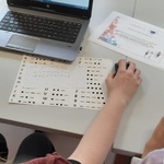 Uczniowie kodują online