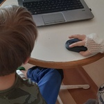Uczniowie klas 1-3 programują online