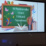 Prezentacja ukazująca historię Dnia Edukacji Narodowej.