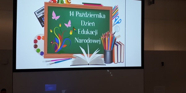 Prezentacja ukazująca historię Dnia Edukacji Narodowej.