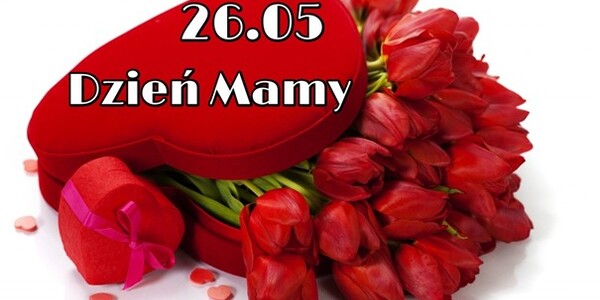 bukiet róż czerwone serce i napis dzień matki