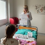 Nauczyciel objaśnia Psią lekcję