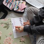 Karta pracy z  postaciami Mikołaja