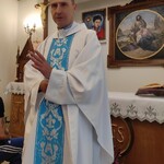 Ksiądz kapelan Marek Gryko głosi homilię podczas Światowego Dnia Chorego w kaplicy UDSK