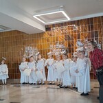 przedstawienie „W Aniołkowie” zapowiada ich wychowawczyni