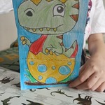 Dinozaur w żółtym jajku.jpg