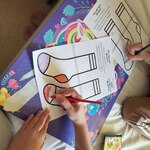 Dzieci projektują skarpetki