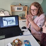 nauczycielka opowiada legendę o rzymskiej wilczycy