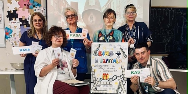 Zdjęcie grupowe części zespołu