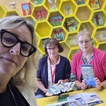 Nauczycielki prezentują przewodniki po Podlasiu