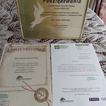 Podziękowania i dyplom dh. Iwonie Kurowskiej hm. od ZHP z tytułu przejścia na emeryturę