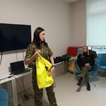 pokaz sprzętu używanego podczas zatrzymań na drodze
