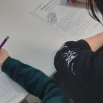 Uczniowie odczytują odpowiedzi