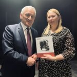 prof.Albin Głowacki ,Elżbieta Sokólska, podziękowanie za książkę i dedykację