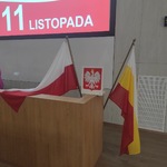 Patriotyczna dekoracja auli.