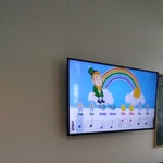 śpiewanie piosenki i klaskanie przez uczniów