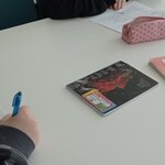Uczniowie wypełniają test konkursu