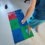 ćwiczenia na macie sensorycznej