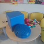 akcesoria na do ćwiczeń sensorycznych na stole